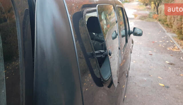 Сірий Дачія Logan MCV, об'ємом двигуна 1.6 л та пробігом 286 тис. км за 6650 $, фото 22 на Automoto.ua