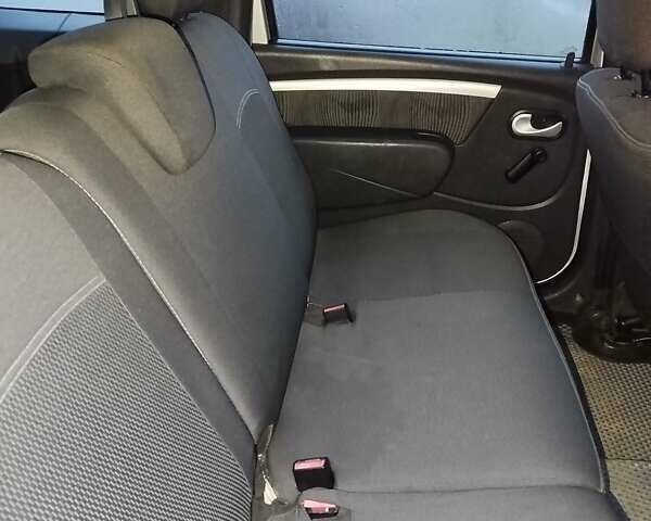 Серый Дачия Logan MCV, объемом двигателя 1.6 л и пробегом 162 тыс. км за 6700 $, фото 3 на Automoto.ua