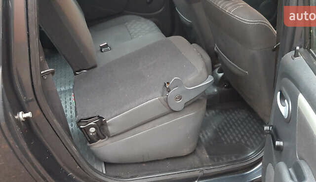 Сірий Дачія Logan MCV, об'ємом двигуна 1.6 л та пробігом 286 тис. км за 6650 $, фото 40 на Automoto.ua