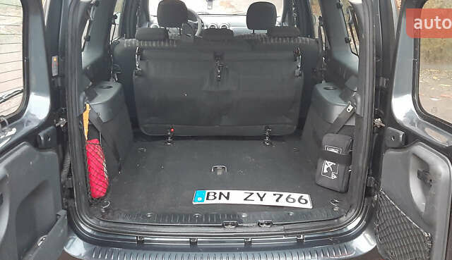 Сірий Дачія Logan MCV, об'ємом двигуна 1.6 л та пробігом 286 тис. км за 6650 $, фото 21 на Automoto.ua