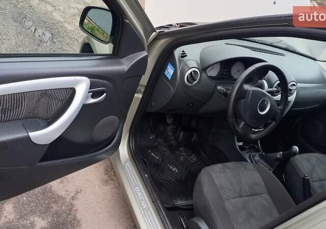 Серый Дачия Logan MCV, объемом двигателя 1.6 л и пробегом 178 тыс. км за 6500 $, фото 6 на Automoto.ua