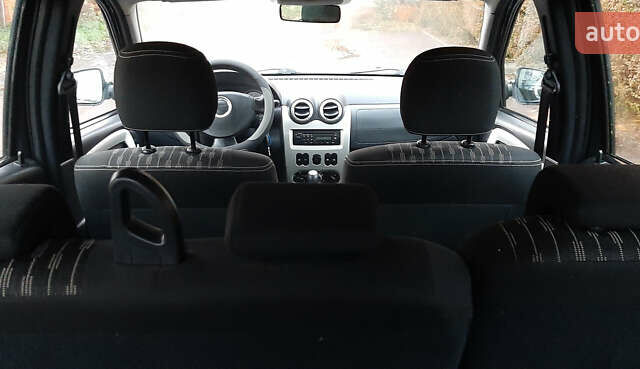 Сірий Дачія Logan MCV, об'ємом двигуна 1.6 л та пробігом 286 тис. км за 6650 $, фото 20 на Automoto.ua