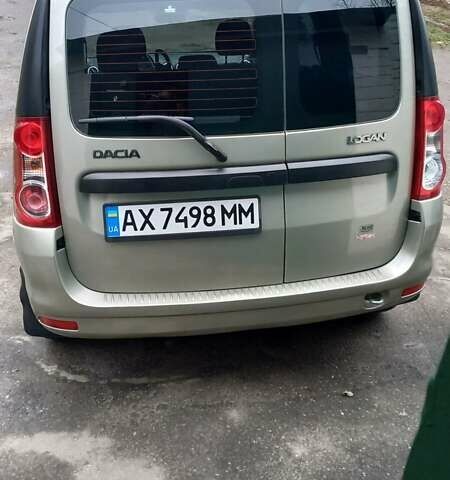 Серый Дачия Logan MCV, объемом двигателя 1.6 л и пробегом 178 тыс. км за 6500 $, фото 3 на Automoto.ua
