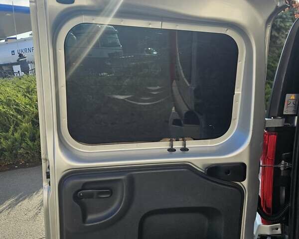 Серый Дачия Logan MCV, объемом двигателя 1.6 л и пробегом 196 тыс. км за 5850 $, фото 37 на Automoto.ua