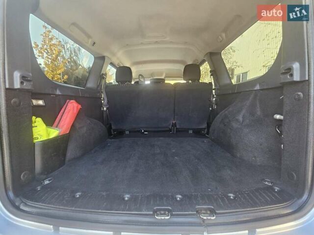 Серый Дачия Logan MCV, объемом двигателя 1.6 л и пробегом 196 тыс. км за 5850 $, фото 40 на Automoto.ua