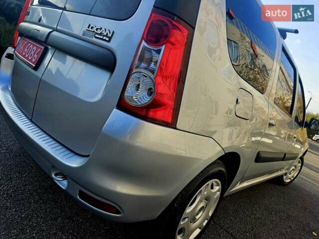 Серый Дачия Logan MCV, объемом двигателя 1.6 л и пробегом 196 тыс. км за 5850 $, фото 25 на Automoto.ua