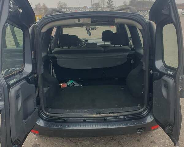 Сірий Дачія Logan MCV, об'ємом двигуна 1.6 л та пробігом 150 тис. км за 6600 $, фото 10 на Automoto.ua