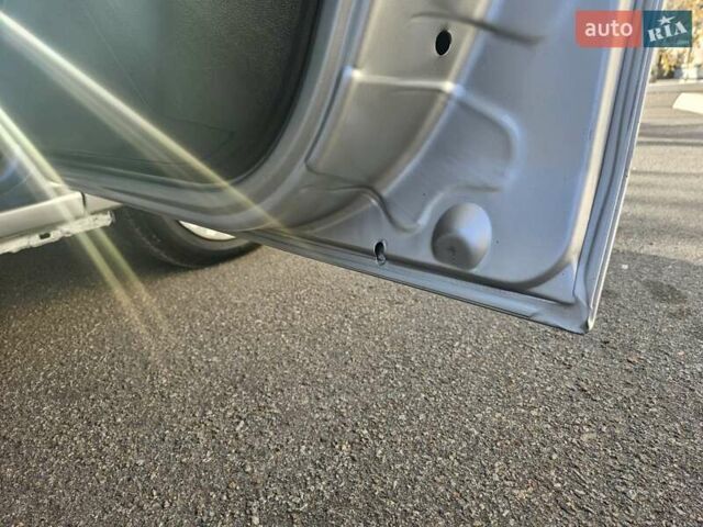 Серый Дачия Logan MCV, объемом двигателя 1.6 л и пробегом 196 тыс. км за 5850 $, фото 66 на Automoto.ua