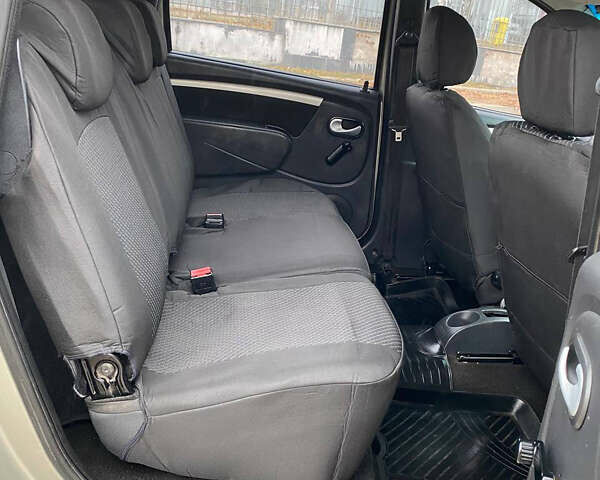 Серый Дачия Logan MCV, объемом двигателя 1.5 л и пробегом 192 тыс. км за 6500 $, фото 20 на Automoto.ua