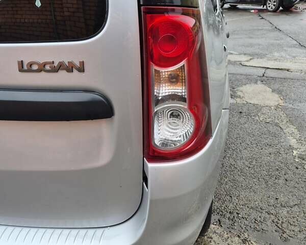 Серый Дачия Logan MCV, объемом двигателя 0 л и пробегом 182 тыс. км за 6950 $, фото 49 на Automoto.ua