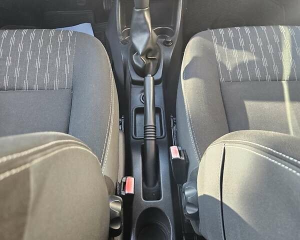 Серый Дачия Logan MCV, объемом двигателя 1.6 л и пробегом 196 тыс. км за 5850 $, фото 58 на Automoto.ua