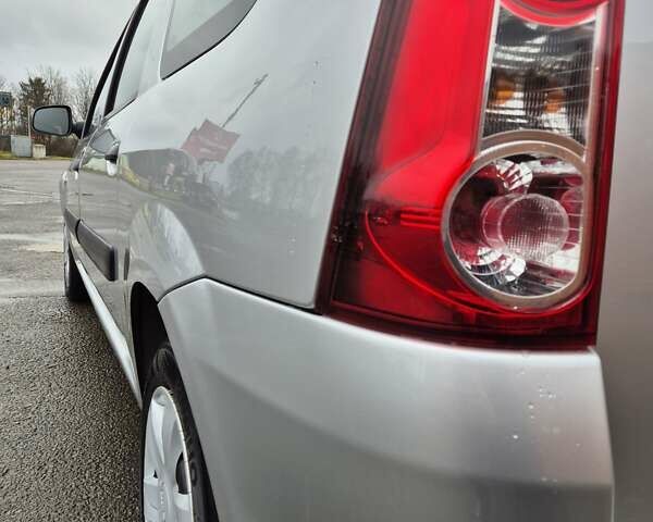 Серый Дачия Logan MCV, объемом двигателя 0 л и пробегом 182 тыс. км за 6950 $, фото 47 на Automoto.ua