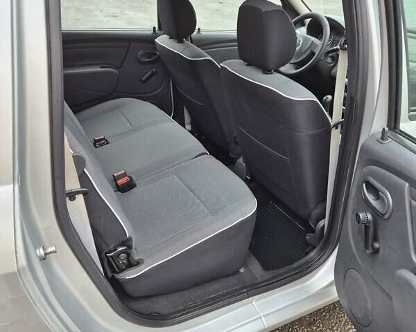 Серый Дачия Logan MCV, объемом двигателя 0 л и пробегом 182 тыс. км за 6950 $, фото 76 на Automoto.ua