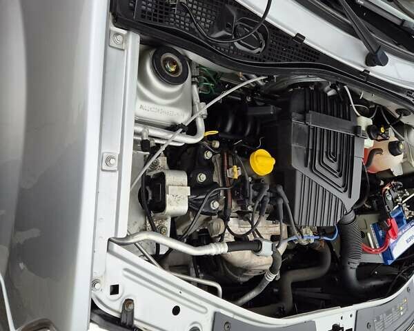 Серый Дачия Logan MCV, объемом двигателя 0 л и пробегом 182 тыс. км за 6950 $, фото 15 на Automoto.ua