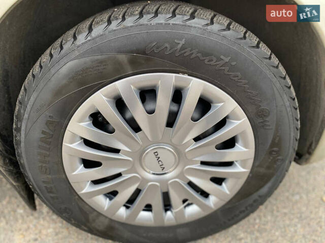 Серый Дачия Logan MCV, объемом двигателя 1.5 л и пробегом 192 тыс. км за 6500 $, фото 39 на Automoto.ua