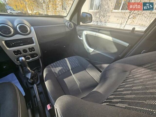 Серый Дачия Logan MCV, объемом двигателя 1.6 л и пробегом 196 тыс. км за 5850 $, фото 59 на Automoto.ua