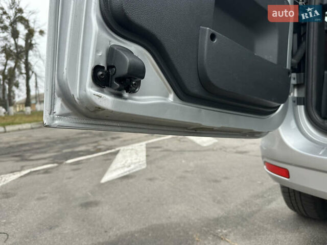 Серый Дачия Logan MCV, объемом двигателя 1.6 л и пробегом 138 тыс. км за 6999 $, фото 44 на Automoto.ua