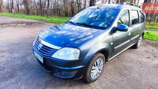 Серый Дачия Logan MCV, объемом двигателя 1.6 л и пробегом 224 тыс. км за 6800 $, фото 2 на Automoto.ua