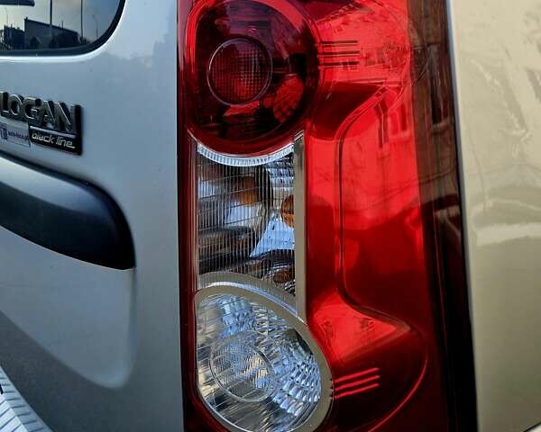 Серый Дачия Logan MCV, объемом двигателя 1.6 л и пробегом 196 тыс. км за 5850 $, фото 26 на Automoto.ua