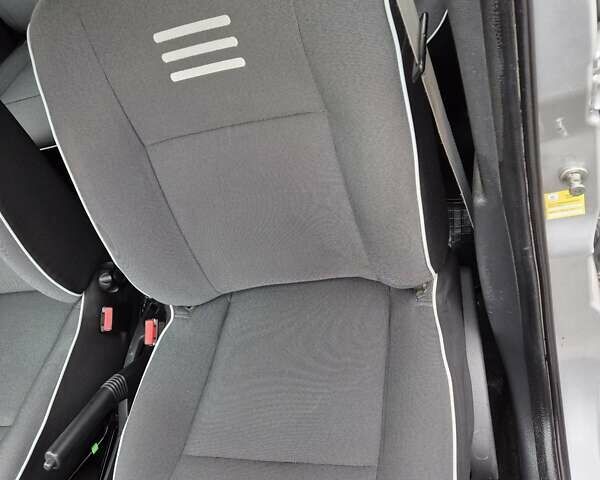 Серый Дачия Logan MCV, объемом двигателя 0 л и пробегом 182 тыс. км за 6950 $, фото 60 на Automoto.ua