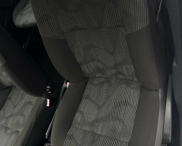 Серый Дачия Logan MCV, объемом двигателя 1.6 л и пробегом 124 тыс. км за 6650 $, фото 13 на Automoto.ua