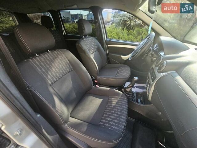 Серый Дачия Logan MCV, объемом двигателя 1.6 л и пробегом 196 тыс. км за 5850 $, фото 70 на Automoto.ua