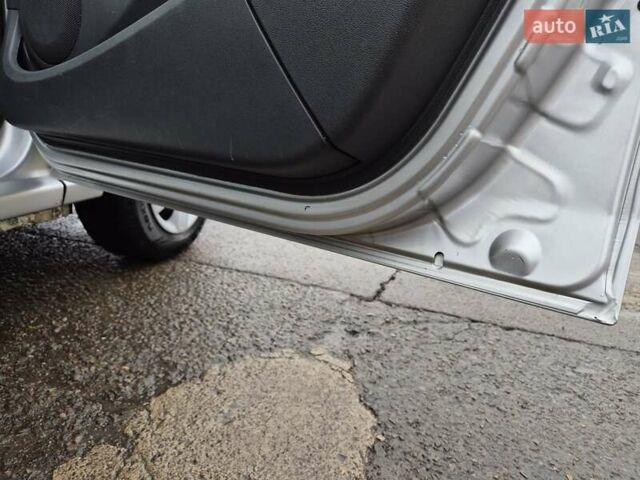 Серый Дачия Logan MCV, объемом двигателя 0 л и пробегом 182 тыс. км за 6950 $, фото 86 на Automoto.ua