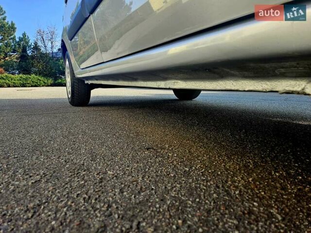 Серый Дачия Logan MCV, объемом двигателя 1.6 л и пробегом 196 тыс. км за 5850 $, фото 24 на Automoto.ua