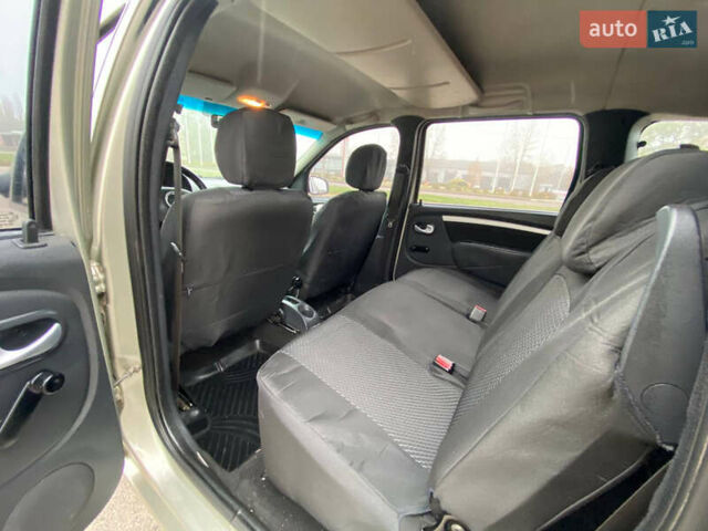 Серый Дачия Logan MCV, объемом двигателя 1.5 л и пробегом 192 тыс. км за 6500 $, фото 18 на Automoto.ua