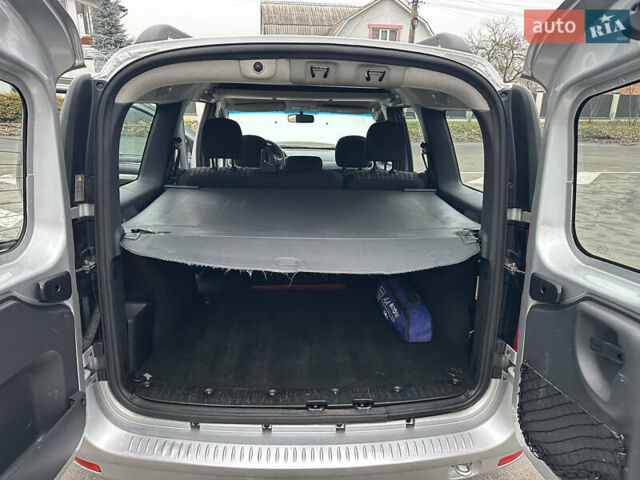 Серый Дачия Logan MCV, объемом двигателя 1.6 л и пробегом 138 тыс. км за 6999 $, фото 49 на Automoto.ua