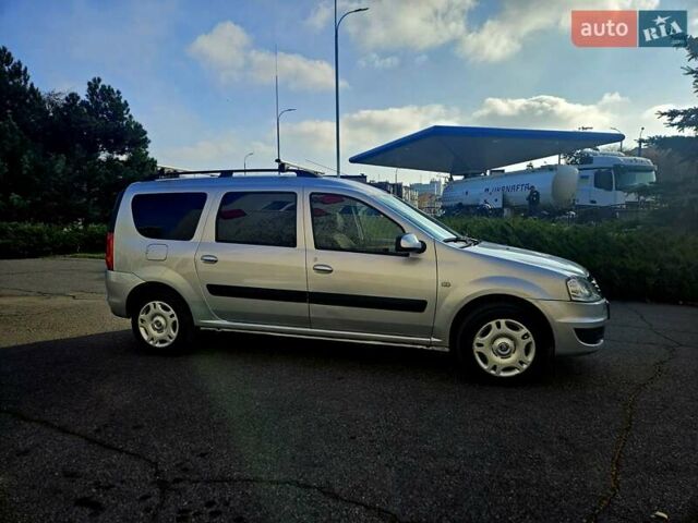 Серый Дачия Logan MCV, объемом двигателя 1.6 л и пробегом 196 тыс. км за 5850 $, фото 3 на Automoto.ua