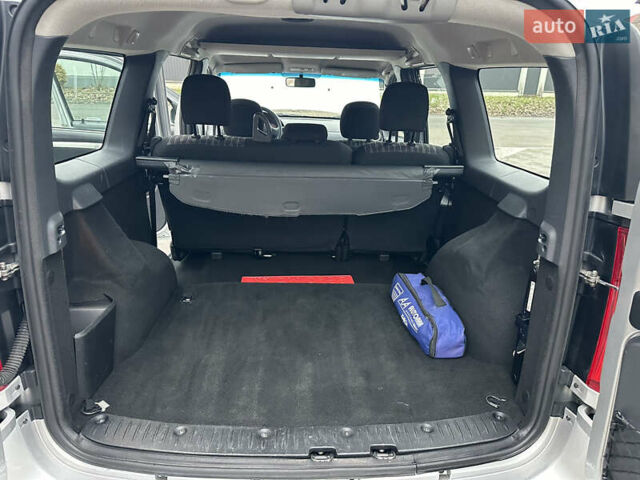 Серый Дачия Logan MCV, объемом двигателя 1.6 л и пробегом 138 тыс. км за 6999 $, фото 47 на Automoto.ua