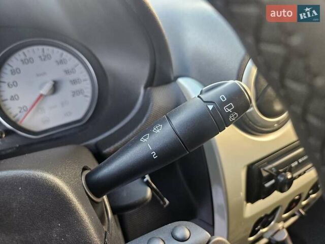 Серый Дачия Logan MCV, объемом двигателя 1.6 л и пробегом 196 тыс. км за 5850 $, фото 75 на Automoto.ua