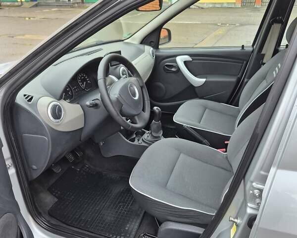 Серый Дачия Logan MCV, объемом двигателя 0 л и пробегом 182 тыс. км за 6950 $, фото 56 на Automoto.ua