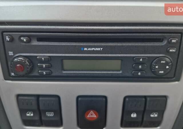 Синій Дачія Logan MCV, об'ємом двигуна 1.6 л та пробігом 150 тис. км за 5850 $, фото 33 на Automoto.ua