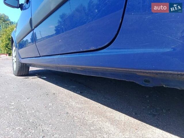 Синий Дачия Logan MCV, объемом двигателя 1.6 л и пробегом 230 тыс. км за 4600 $, фото 12 на Automoto.ua