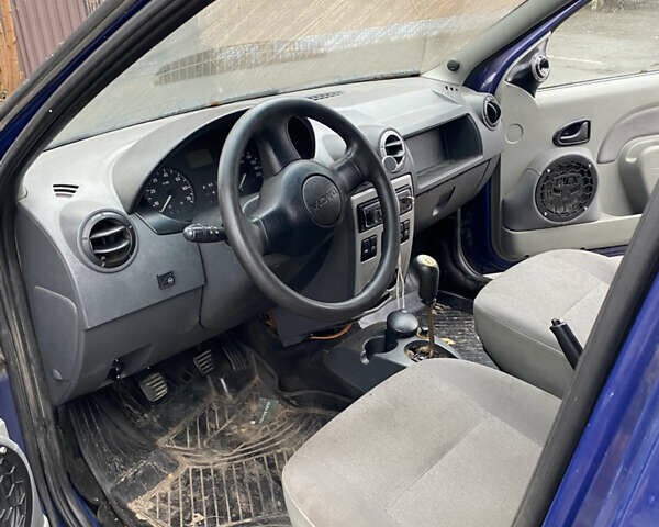 Синий Дачия Logan MCV, объемом двигателя 1.6 л и пробегом 280 тыс. км за 2500 $, фото 6 на Automoto.ua