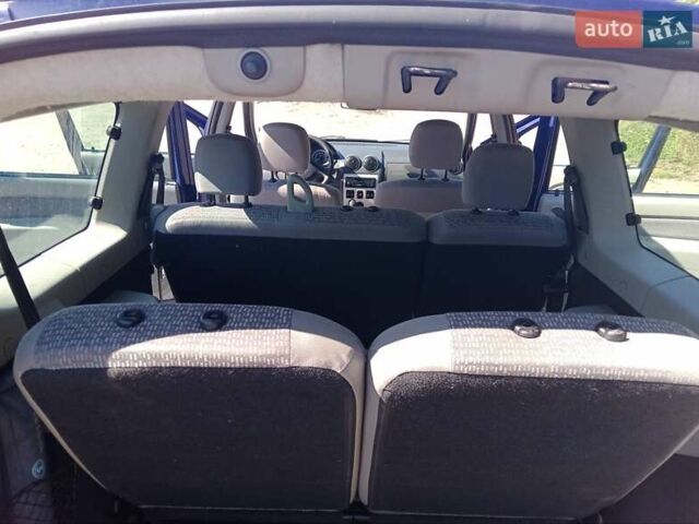 Синий Дачия Logan MCV, объемом двигателя 1.6 л и пробегом 230 тыс. км за 4600 $, фото 18 на Automoto.ua