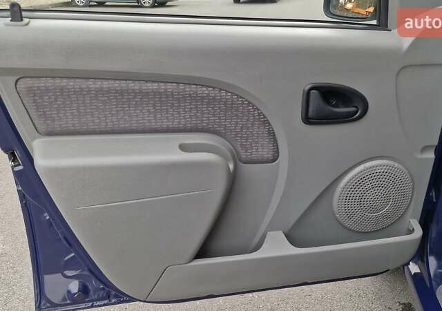 Синій Дачія Logan MCV, об'ємом двигуна 1.6 л та пробігом 150 тис. км за 5850 $, фото 17 на Automoto.ua