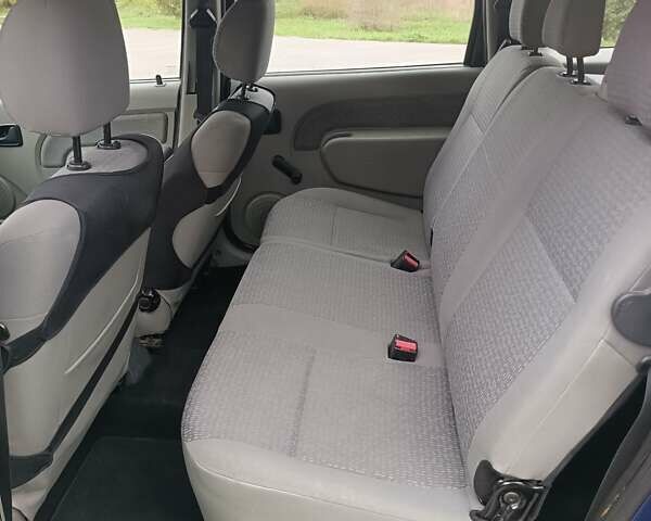 Синий Дачия Logan MCV, объемом двигателя 1.6 л и пробегом 211 тыс. км за 5650 $, фото 9 на Automoto.ua