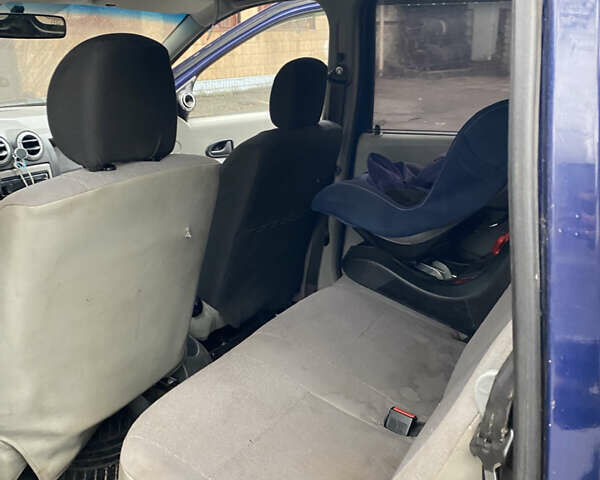 Синий Дачия Logan MCV, объемом двигателя 1.6 л и пробегом 280 тыс. км за 2500 $, фото 7 на Automoto.ua