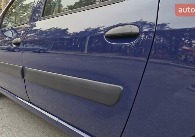 Синій Дачія Logan MCV, об'ємом двигуна 1.6 л та пробігом 150 тис. км за 5850 $, фото 13 на Automoto.ua