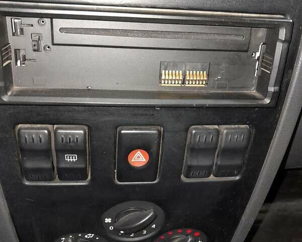 Синий Дачия Logan MCV, объемом двигателя 1.4 л и пробегом 191 тыс. км за 3500 $, фото 14 на Automoto.ua