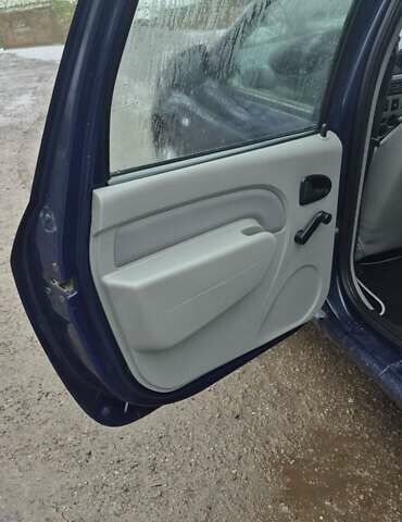 Синій Дачія Logan MCV, об'ємом двигуна 1.6 л та пробігом 180 тис. км за 5490 $, фото 11 на Automoto.ua