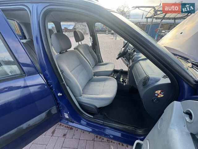 Синій Дачія Logan MCV, об'ємом двигуна 1.4 л та пробігом 185 тис. км за 3999 $, фото 16 на Automoto.ua