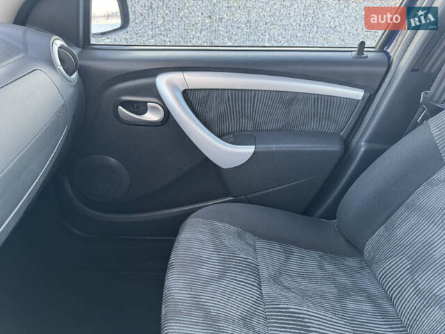 Синий Дачия Logan MCV, объемом двигателя 1.6 л и пробегом 198 тыс. км за 6150 $, фото 42 на Automoto.ua