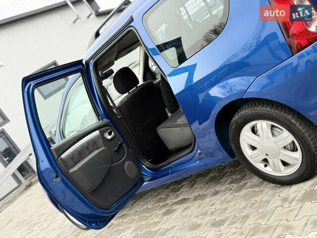 Синий Дачия Logan MCV, объемом двигателя 1.6 л и пробегом 200 тыс. км за 6400 $, фото 65 на Automoto.ua