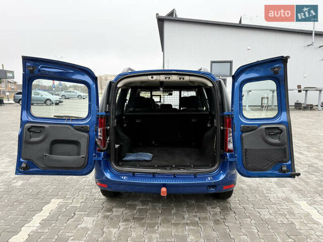 Синий Дачия Logan MCV, объемом двигателя 1.6 л и пробегом 200 тыс. км за 6400 $, фото 114 на Automoto.ua