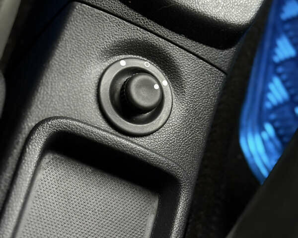 Синий Дачия Logan MCV, объемом двигателя 1.6 л и пробегом 200 тыс. км за 6400 $, фото 43 на Automoto.ua