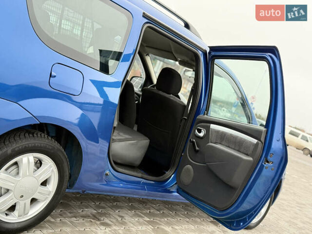 Синий Дачия Logan MCV, объемом двигателя 1.6 л и пробегом 200 тыс. км за 6400 $, фото 79 на Automoto.ua